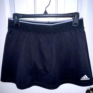 Adidas black Aeroready tennis skort with built-in shorts
